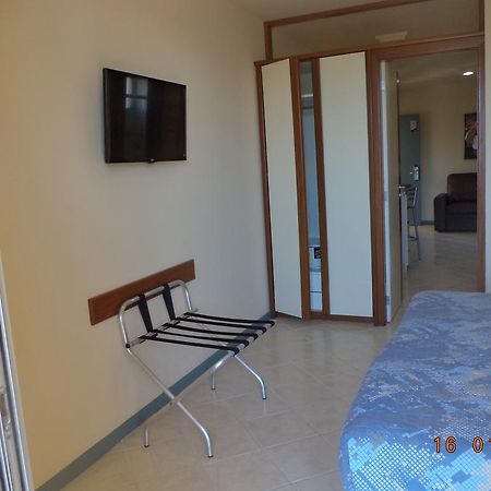 Coral Inn Vitória Esterno foto