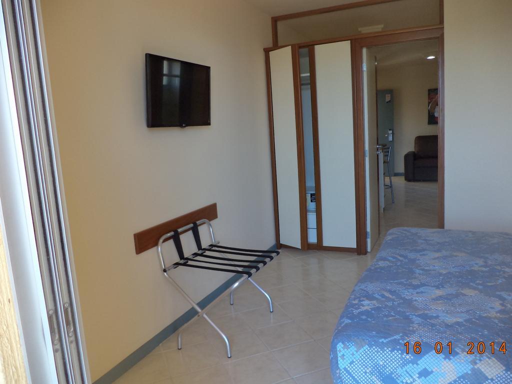 Coral Inn Vitória Esterno foto